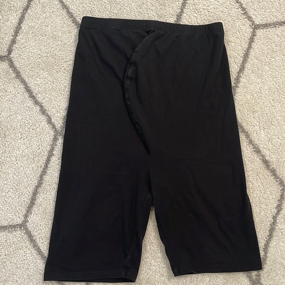 Missguided Maternity biker shorts